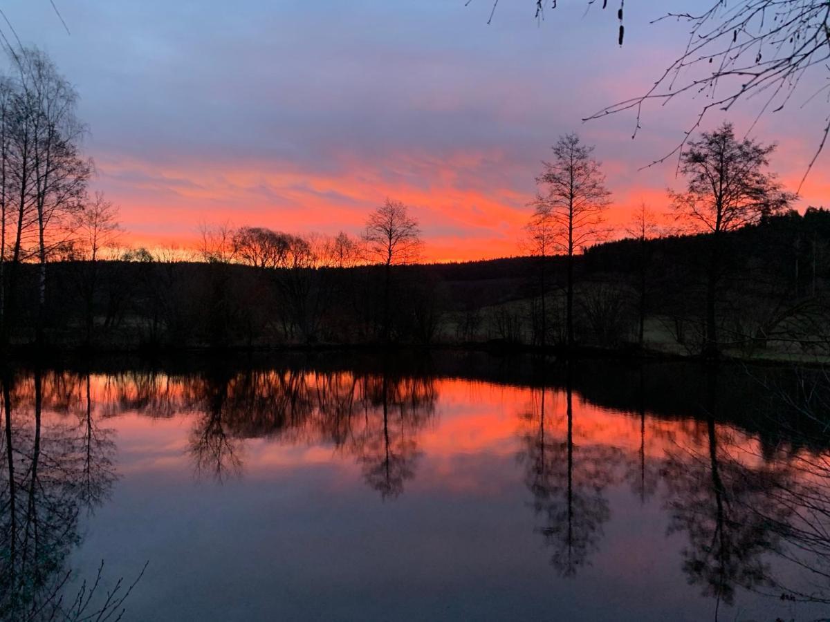 Landgasthof Wetteraperle Raila Buitenkant foto