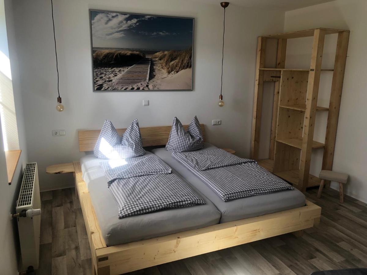 Landgasthof Wetteraperle Raila Buitenkant foto